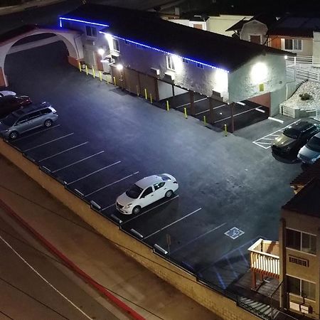 New American Inn & Suites Ориндж Екстериор снимка